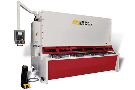 guillotine metal cutting machine